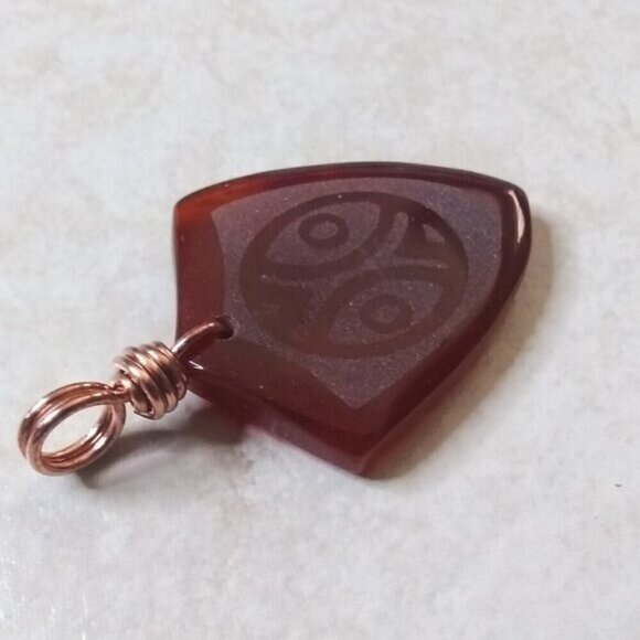 Masculine Russet Brown Agate Shield Pendant - Etched Tribal Design - Picture 9 of 9